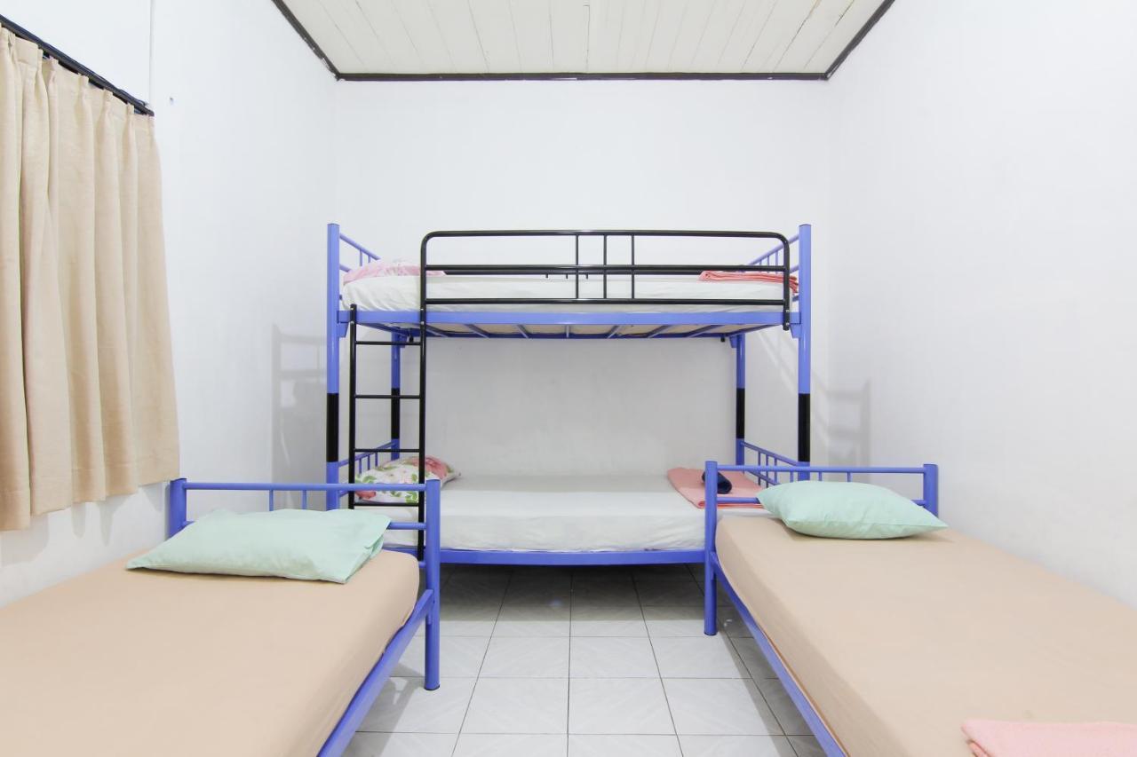 Arjuna Hostel Semarang Luaran gambar