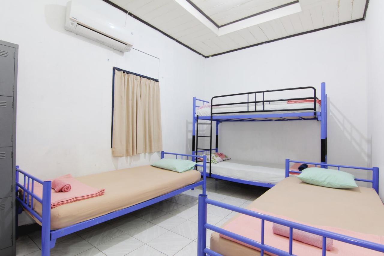 Arjuna Hostel Semarang Luaran gambar